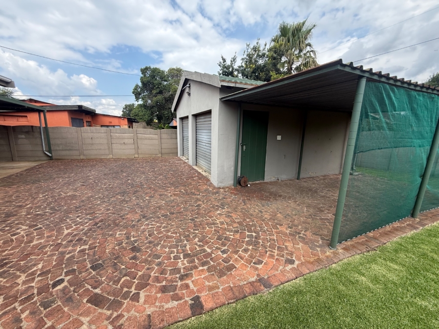 3 Bedroom Property for Sale in Estera Gauteng
