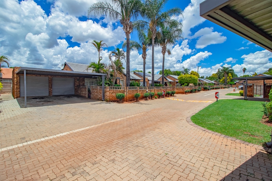 3 Bedroom Property for Sale in Doornpoort Gauteng