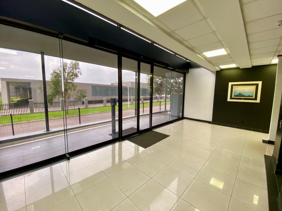 To Let commercial Property for Rent in Midridge Park Gauteng