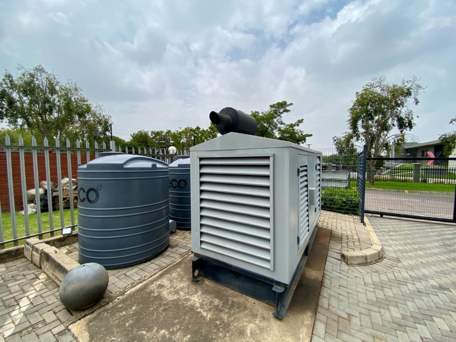 To Let commercial Property for Rent in Midridge Park Gauteng