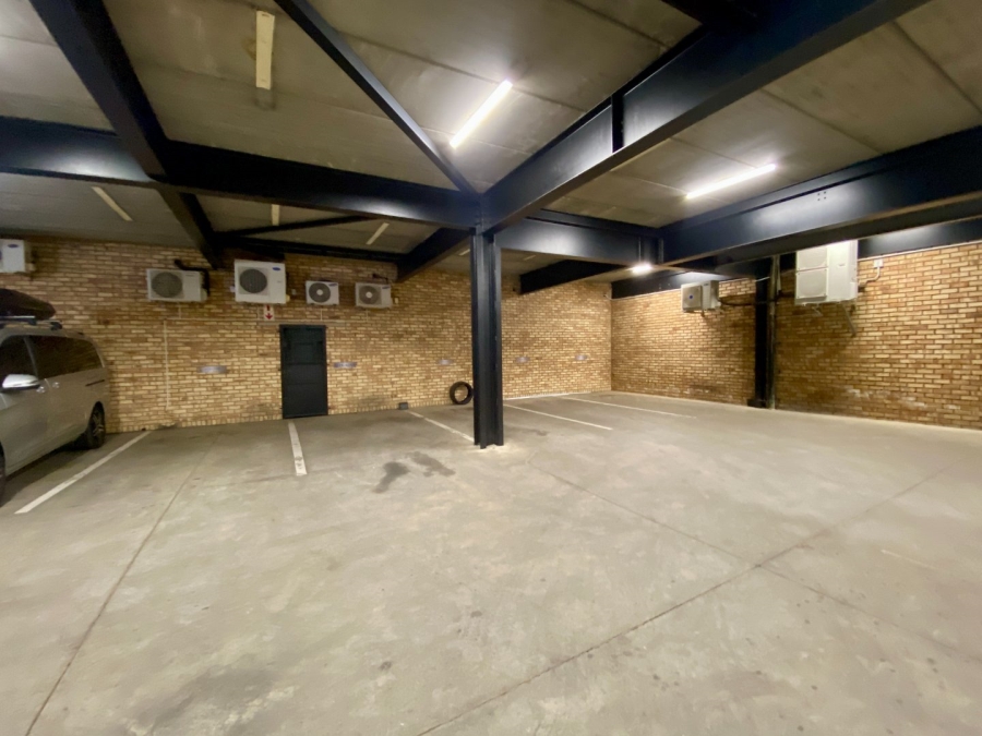 To Let commercial Property for Rent in Midridge Park Gauteng