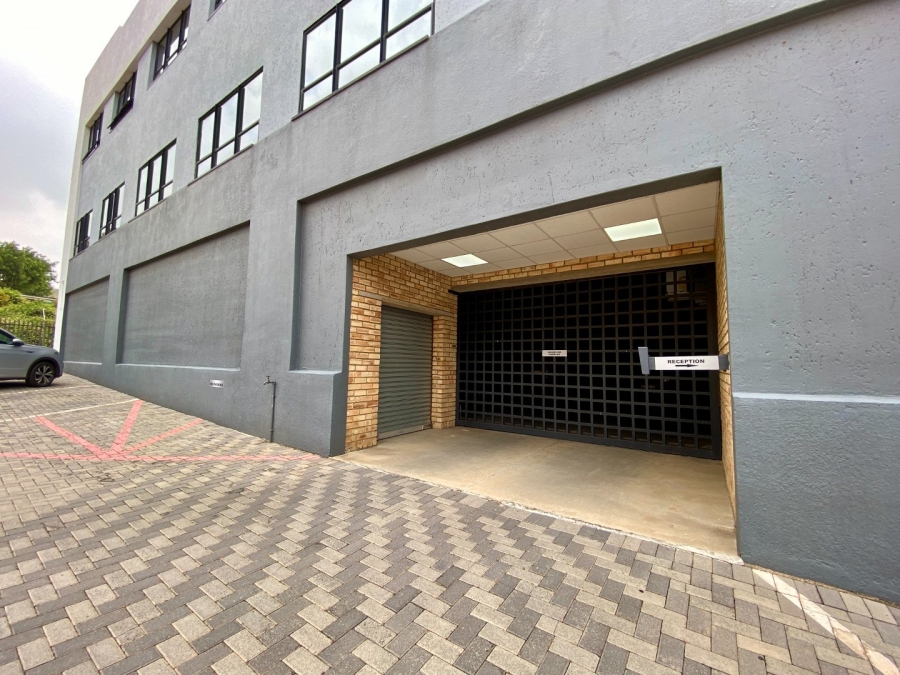To Let commercial Property for Rent in Midridge Park Gauteng