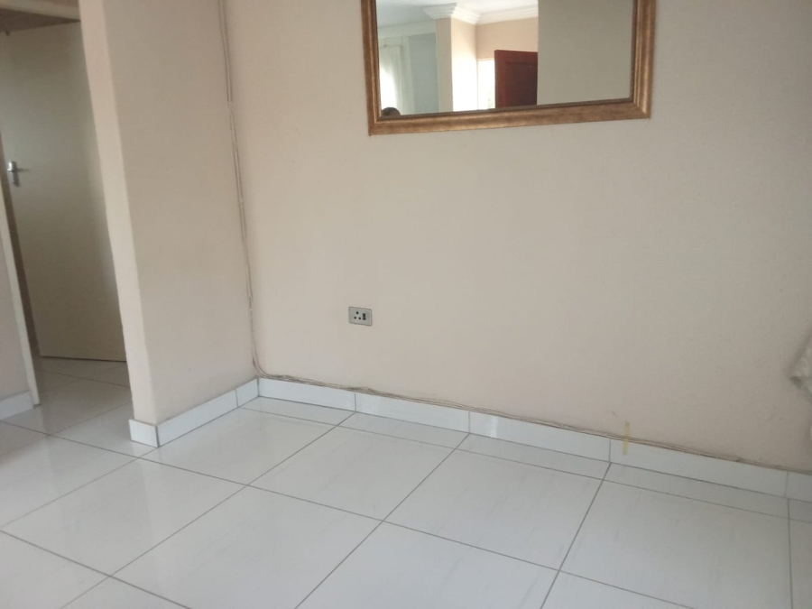 2 Bedroom Property for Sale in Naturena Gauteng