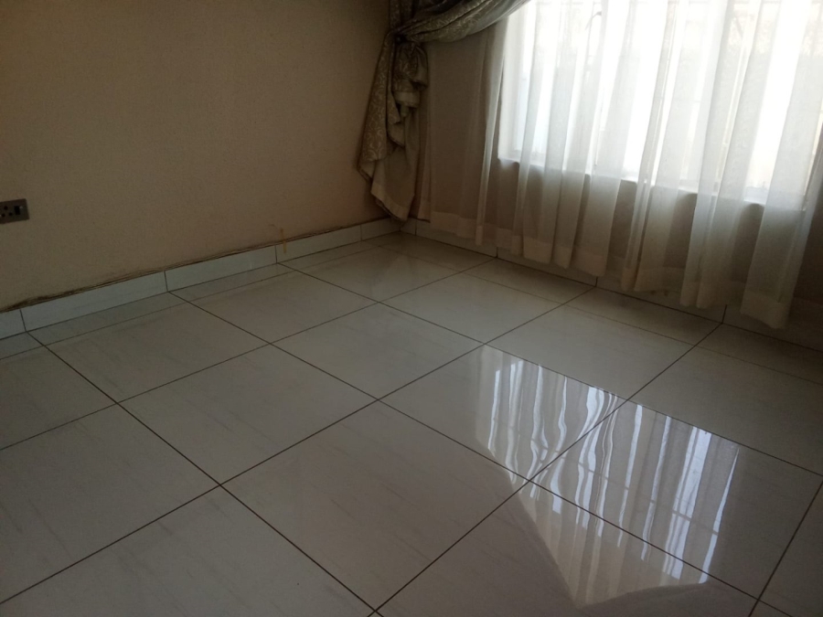 2 Bedroom Property for Sale in Naturena Gauteng