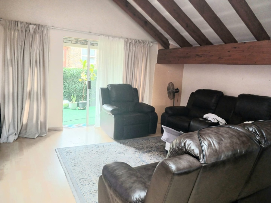 2 Bedroom Property for Sale in Kibler Park Gauteng