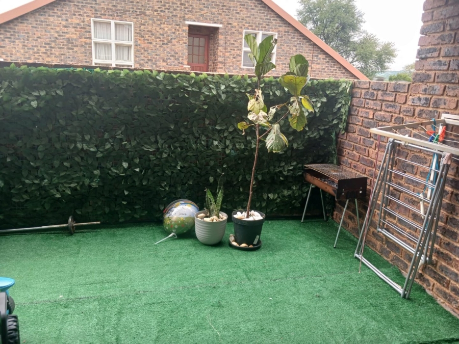 2 Bedroom Property for Sale in Kibler Park Gauteng