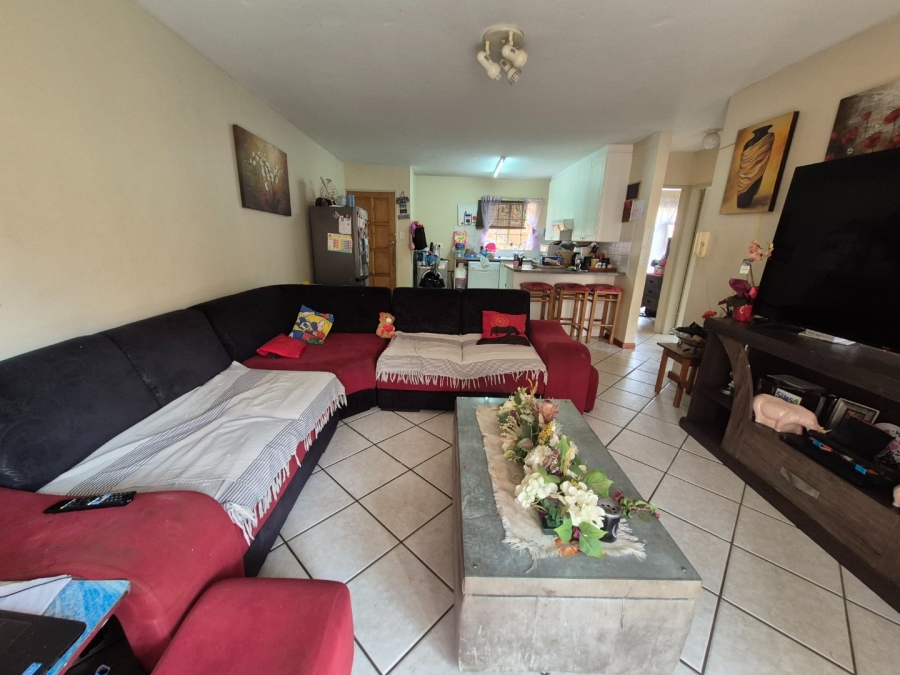 2 Bedroom Property for Sale in Rooihuiskraal North Gauteng
