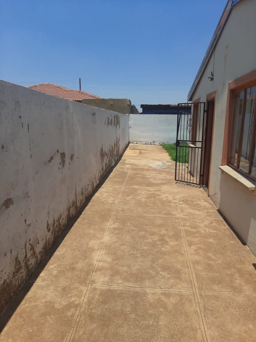 2 Bedroom Property for Sale in Glen Ridge Gauteng