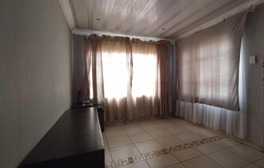 3 Bedroom Property for Sale in Lotus Gardens Gauteng