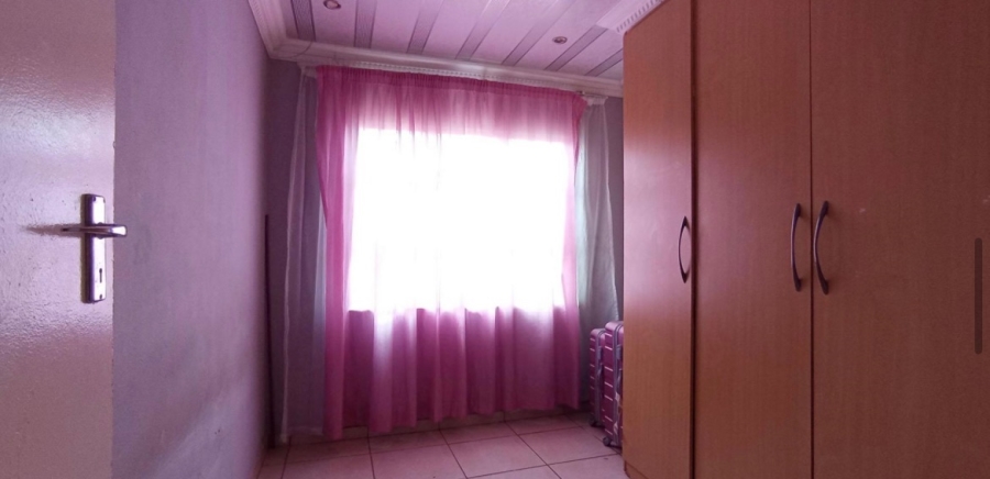 3 Bedroom Property for Sale in Lotus Gardens Gauteng