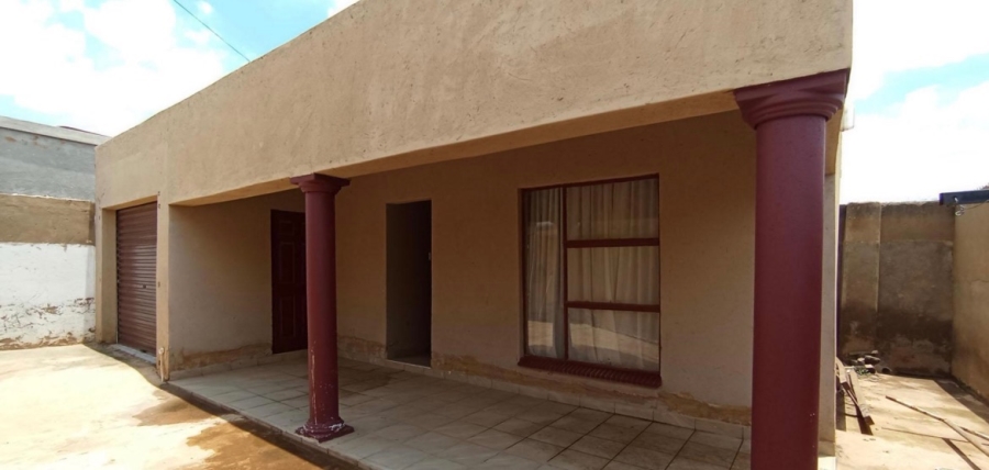3 Bedroom Property for Sale in Lotus Gardens Gauteng