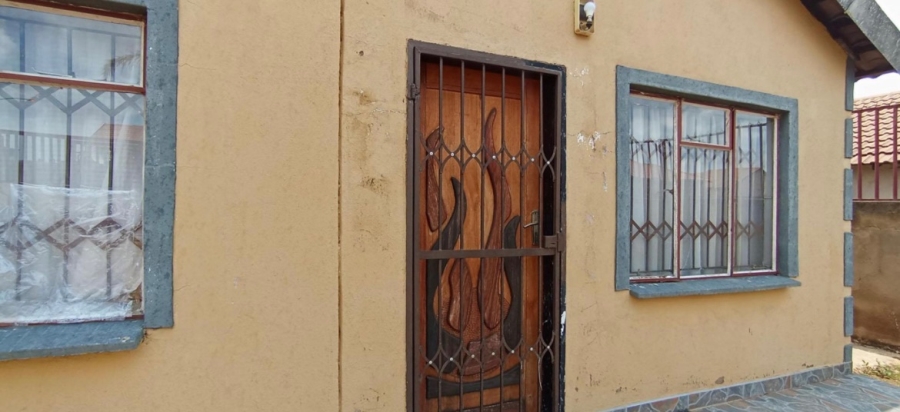 3 Bedroom Property for Sale in Lotus Gardens Gauteng