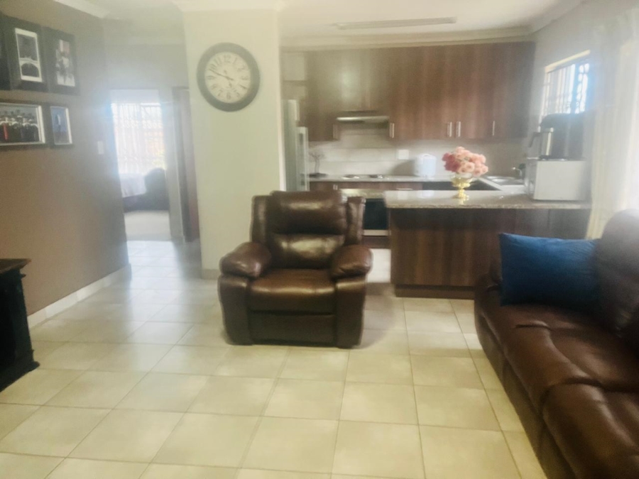 To Let 3 Bedroom Property for Rent in Noordwyk Gauteng