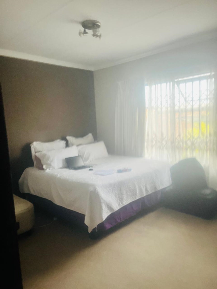 To Let 3 Bedroom Property for Rent in Noordwyk Gauteng