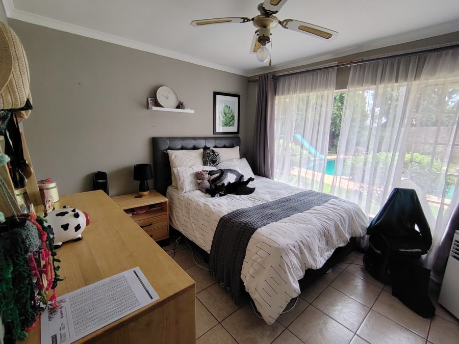 To Let 4 Bedroom Property for Rent in Garsfontein Gauteng