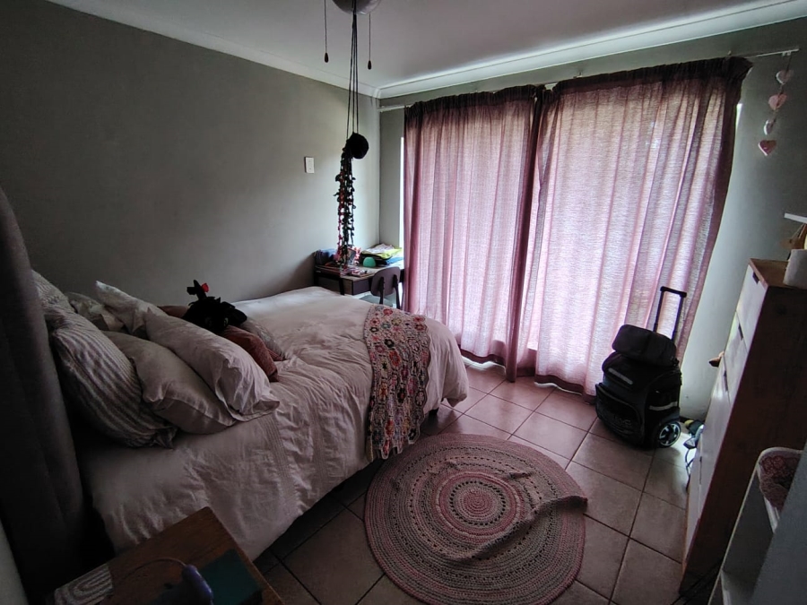 To Let 4 Bedroom Property for Rent in Garsfontein Gauteng