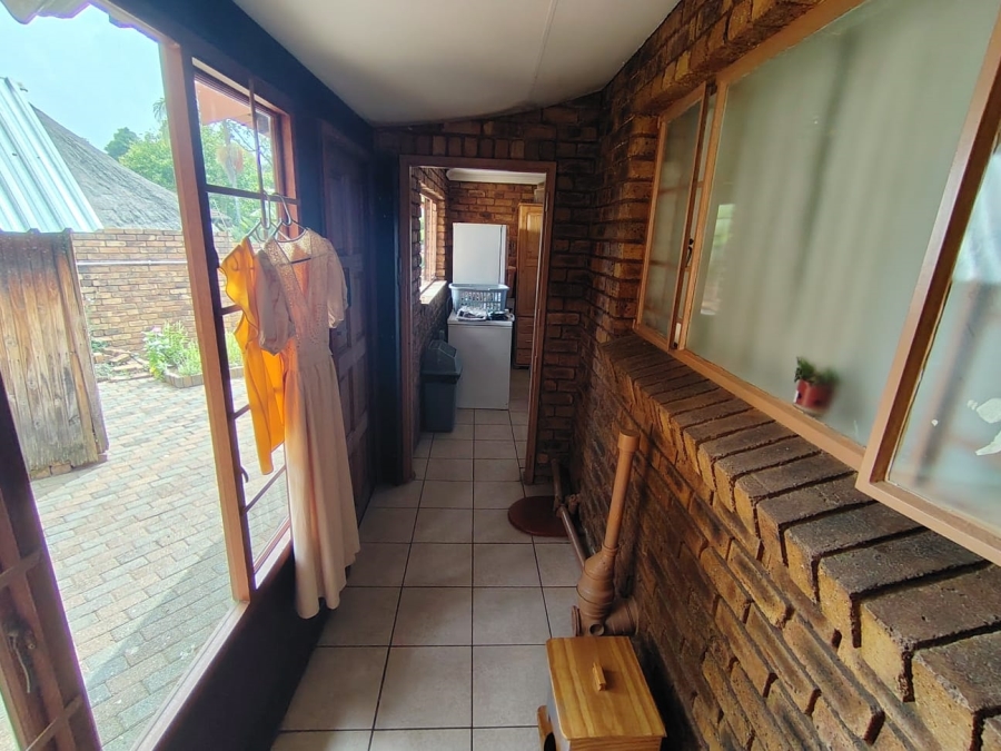 To Let 4 Bedroom Property for Rent in Garsfontein Gauteng