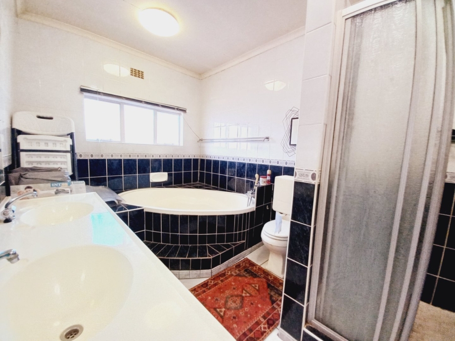 4 Bedroom Property for Sale in Gerdview Gauteng