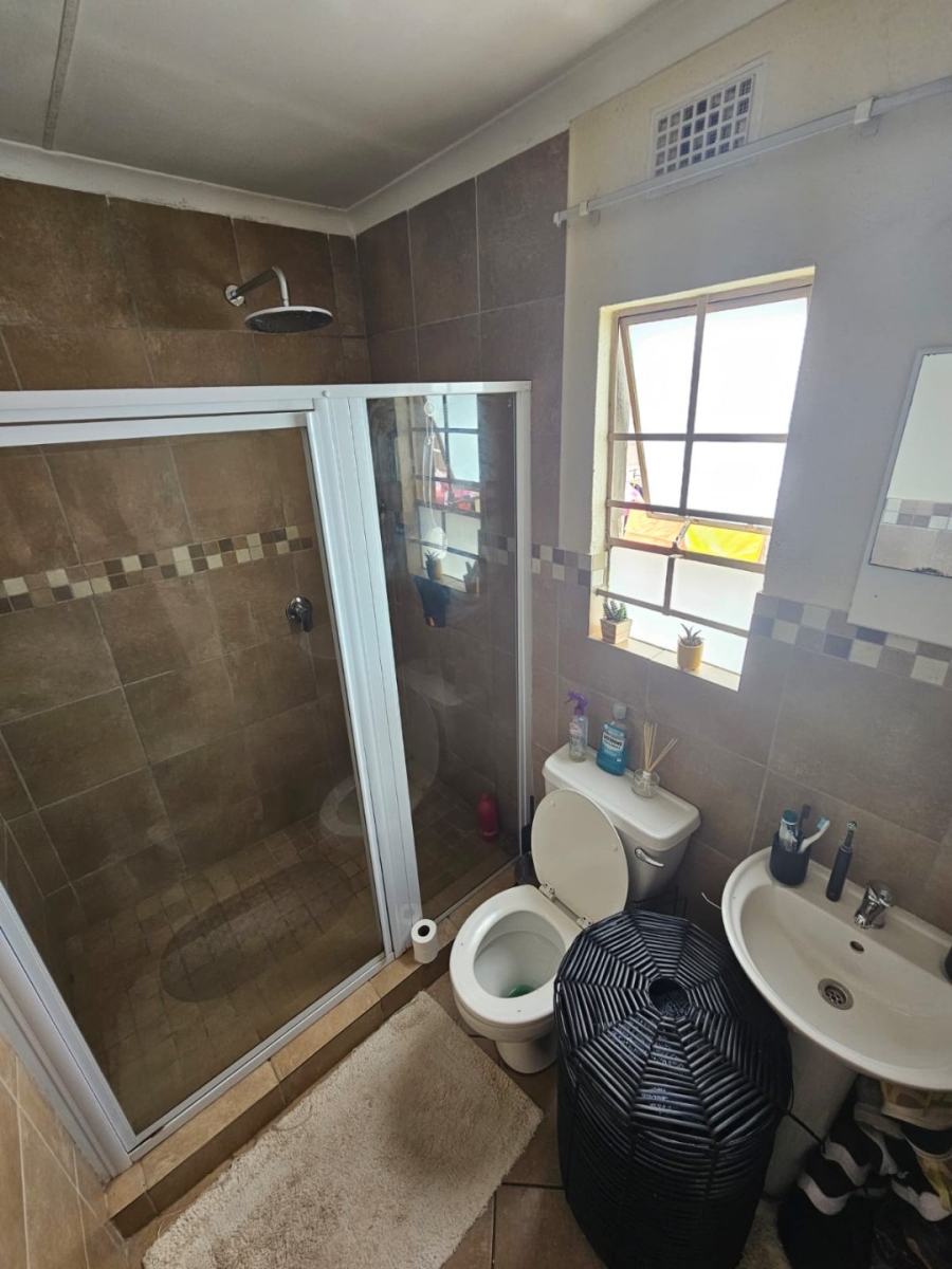 3 Bedroom Property for Sale in Andeon Gauteng
