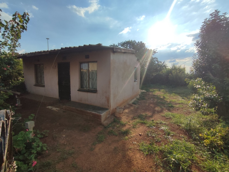 2 Bedroom Property for Sale in Etwatwa Gauteng