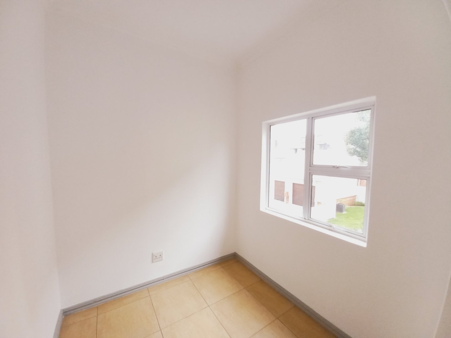 2 Bedroom Property for Sale in Greenstone Hill Gauteng