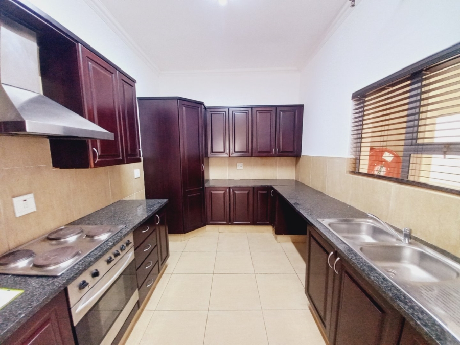 2 Bedroom Property for Sale in Greenstone Hill Gauteng