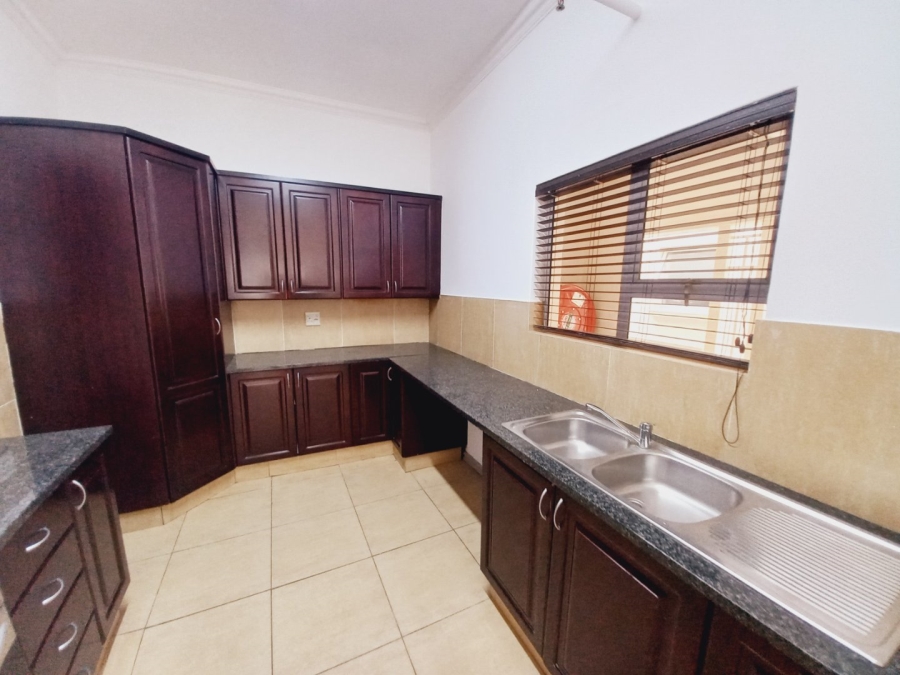 2 Bedroom Property for Sale in Greenstone Hill Gauteng