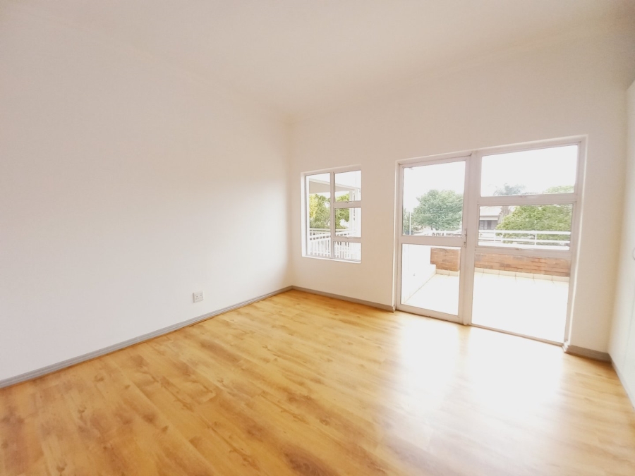 2 Bedroom Property for Sale in Greenstone Hill Gauteng