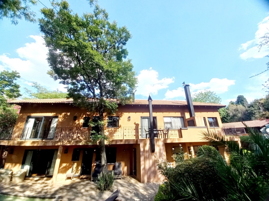  Bedroom Property for Sale in Ferndale Gauteng