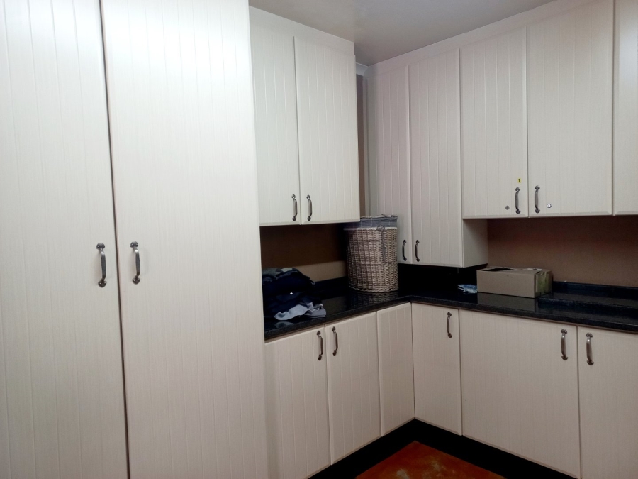  Bedroom Property for Sale in Ferndale Gauteng