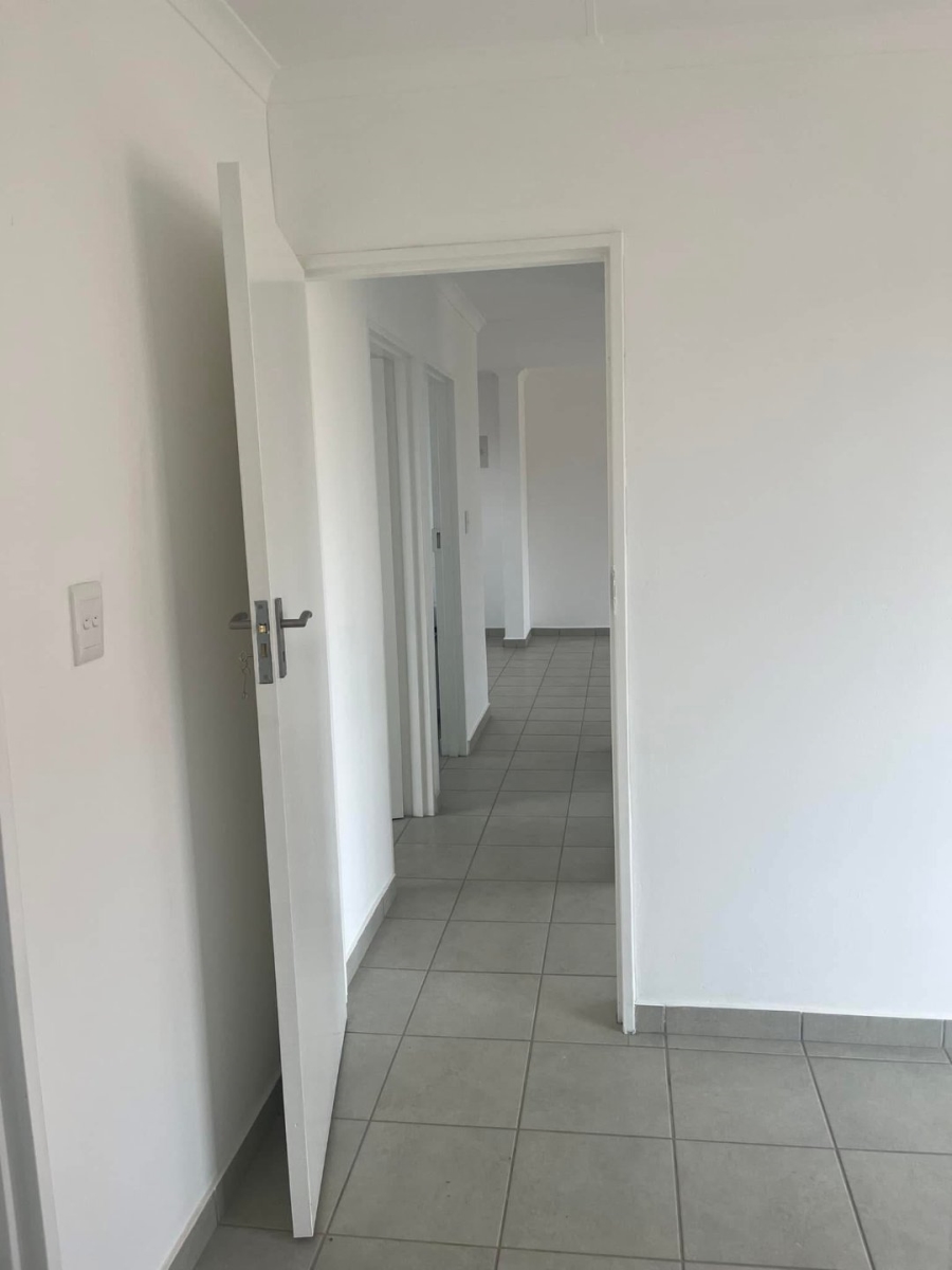 3 Bedroom Property for Sale in Crystal Park Gauteng