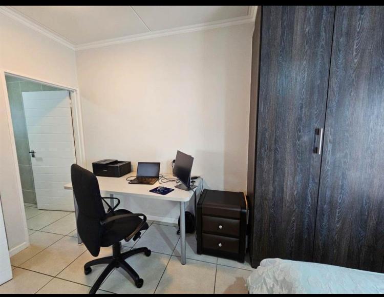 2 Bedroom Property for Sale in Olivedale Gauteng