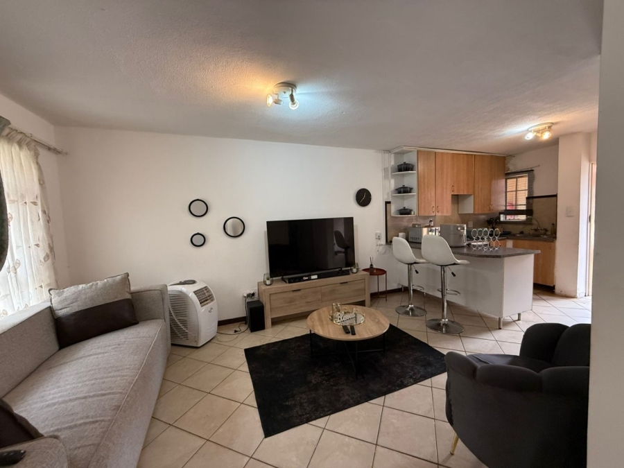 To Let 2 Bedroom Property for Rent in The Orchards Gauteng