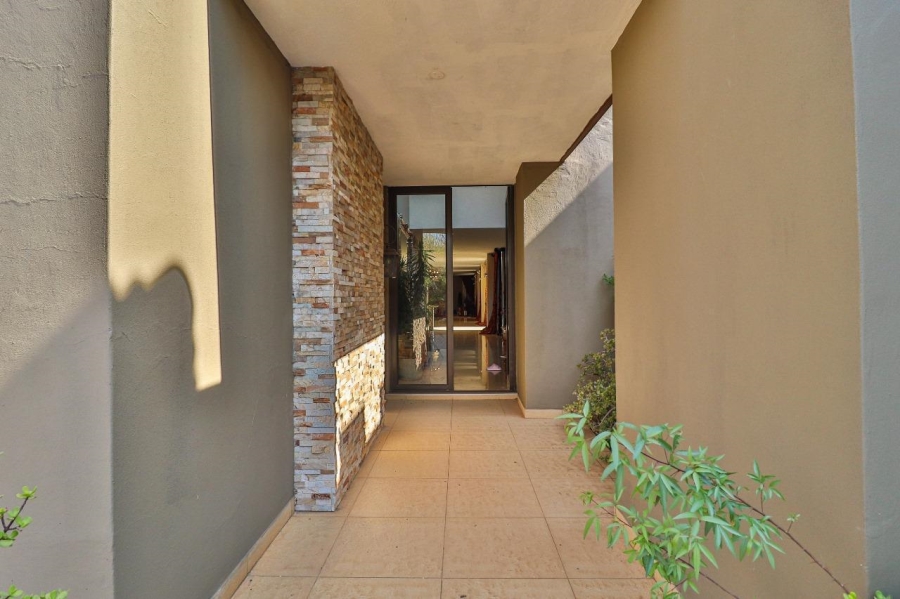 5 Bedroom Property for Sale in Meyersdal Eco Estate Gauteng