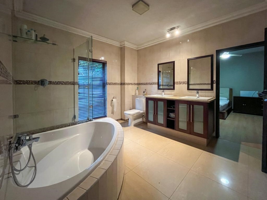 5 Bedroom Property for Sale in Meyersdal Eco Estate Gauteng