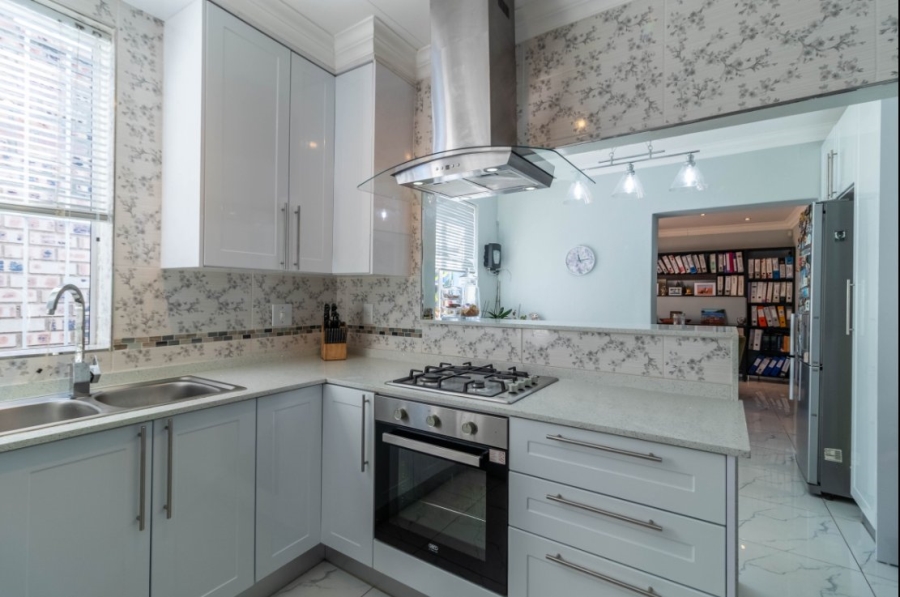 3 Bedroom Property for Sale in Kensington Gauteng