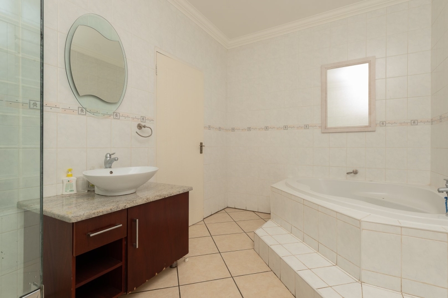 4 Bedroom Property for Sale in Meyersdal Gauteng