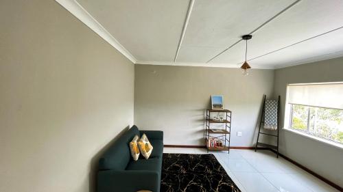 To Let 1 Bedroom Property for Rent in Sandringham Gauteng