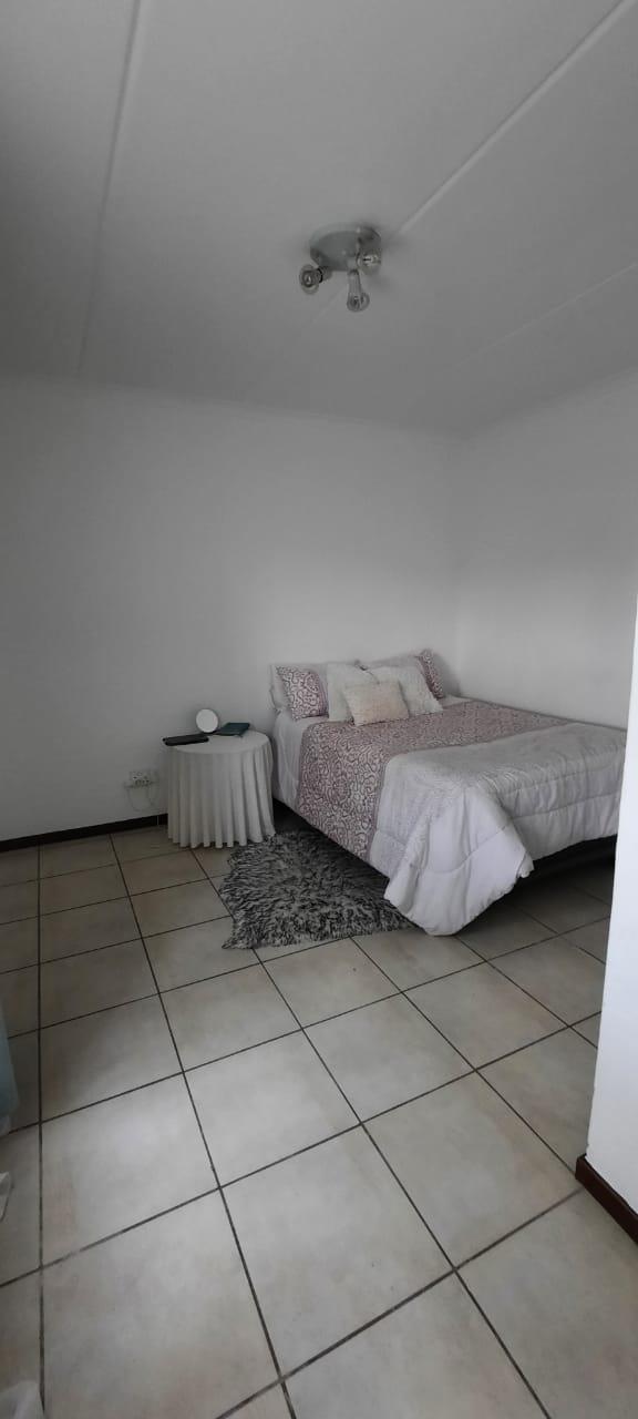 To Let 2 Bedroom Property for Rent in Helderwyk Gauteng