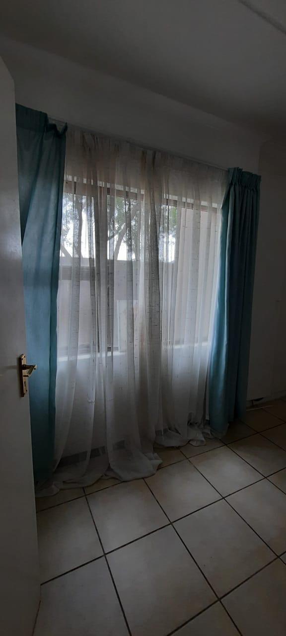 To Let 2 Bedroom Property for Rent in Helderwyk Gauteng