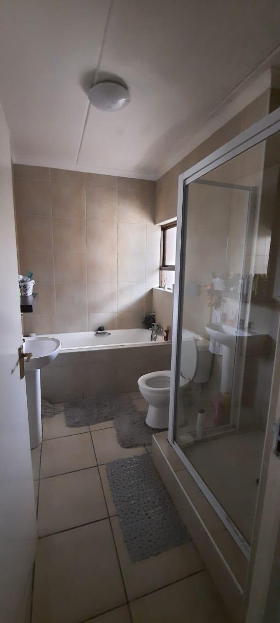 To Let 2 Bedroom Property for Rent in Helderwyk Gauteng