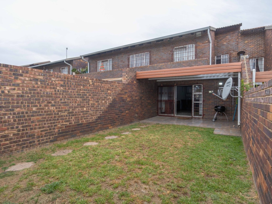 4 Bedroom Property for Sale in Eden Glen Gauteng