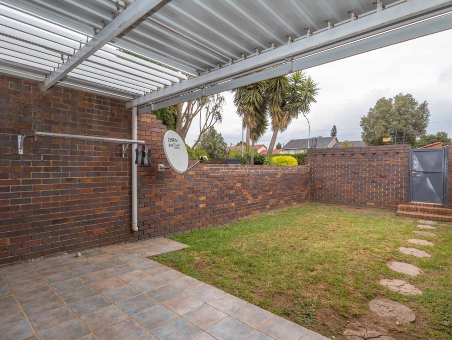 4 Bedroom Property for Sale in Eden Glen Gauteng