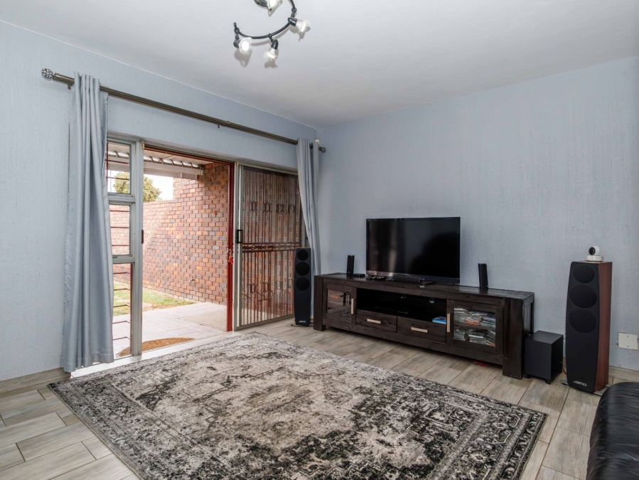 4 Bedroom Property for Sale in Eden Glen Gauteng