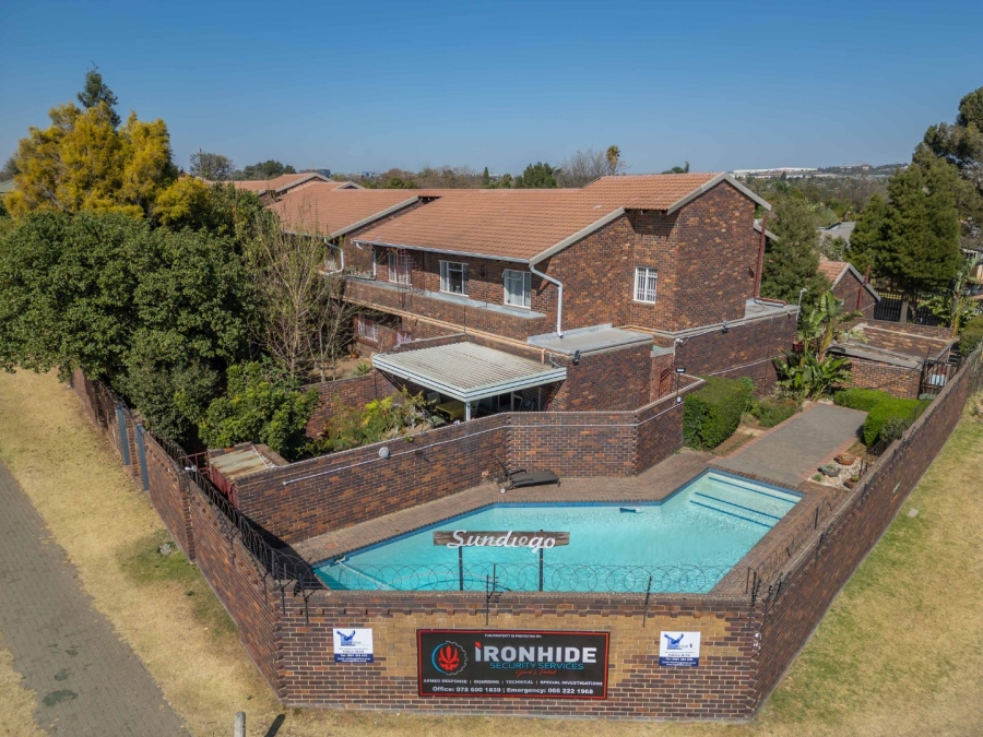 4 Bedroom Property for Sale in Eden Glen Gauteng