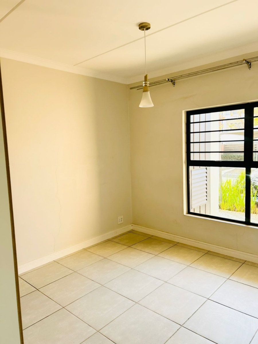 3 Bedroom Property for Sale in Willow Park Manor Gauteng