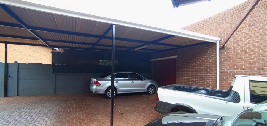 3 Bedroom Property for Sale in West Park Gauteng