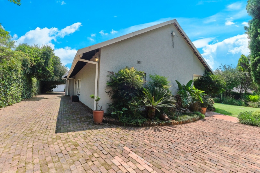 4 Bedroom Property for Sale in Northcliff Gauteng