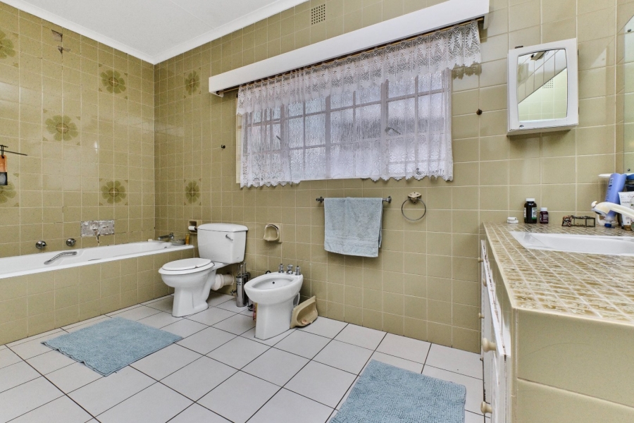 4 Bedroom Property for Sale in Northcliff Gauteng