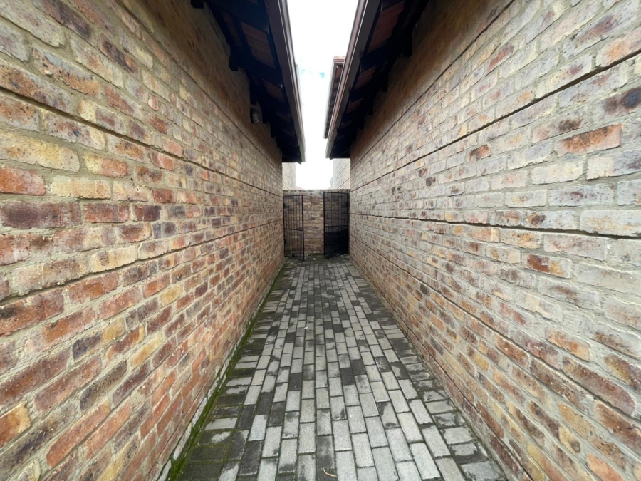 3 Bedroom Property for Sale in Montana Gauteng